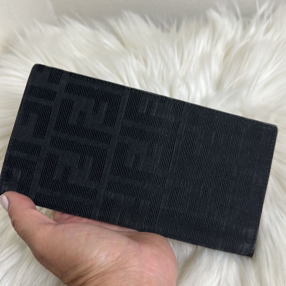 COPY - 💯Authentic Fendi Bifold Long Wallet 🍀 - Picture 11 of 12